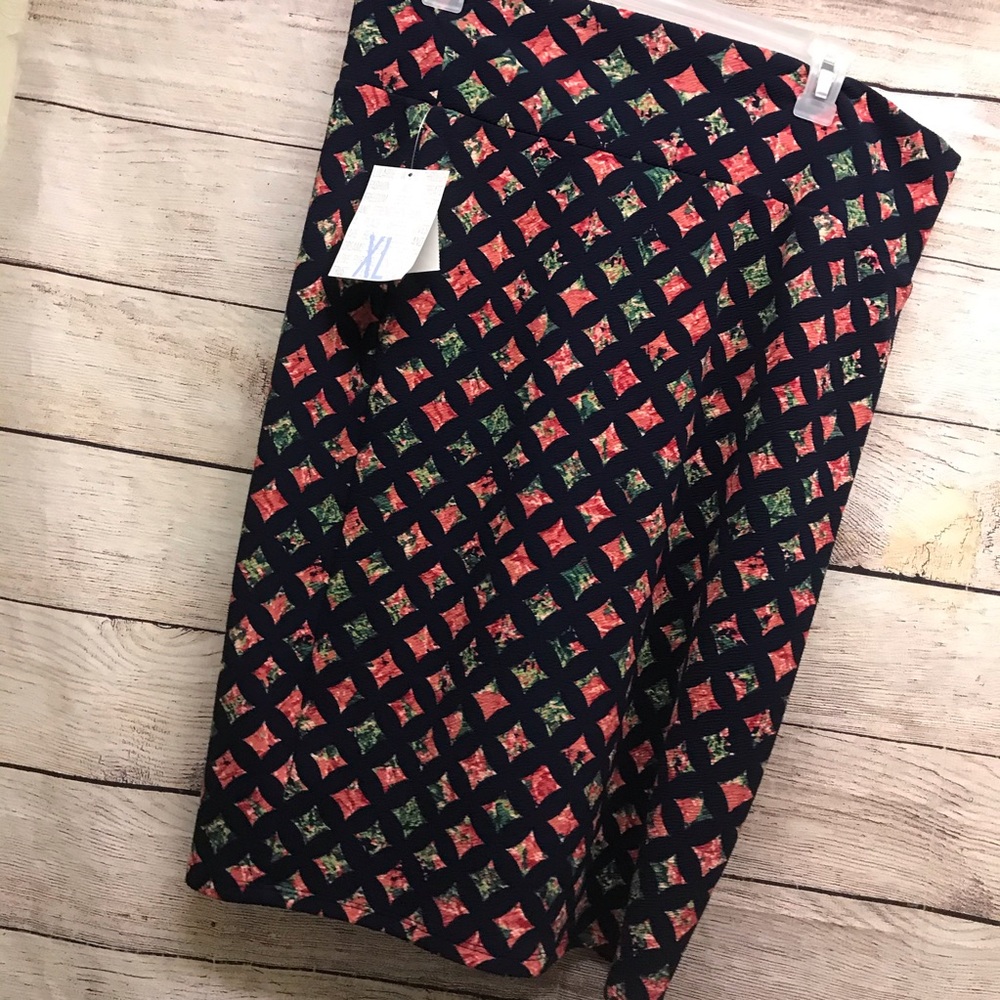 Lularoe Cassie Skirt Size XL NWT